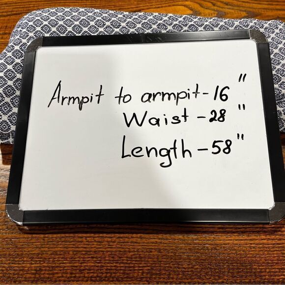 Maxi dress with straps - Picture 10 of 15